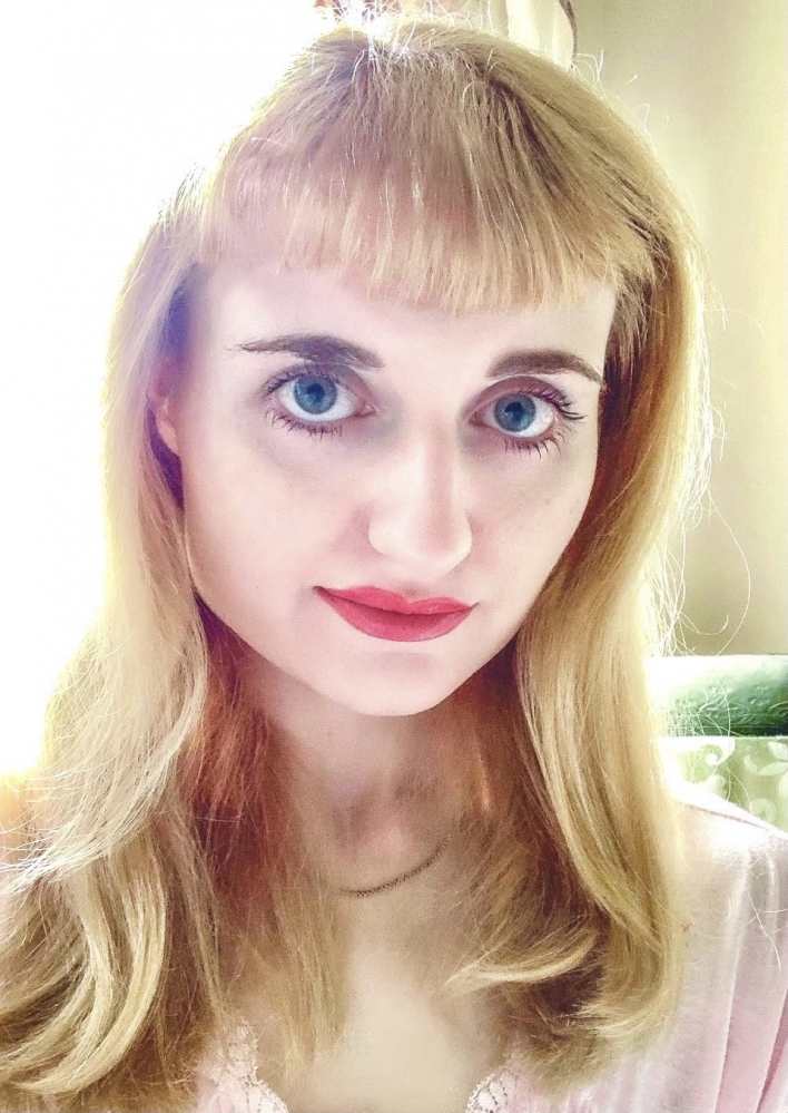 Elizabeth 's Profile