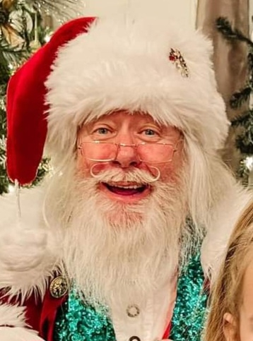Santa Dewey 's Profile